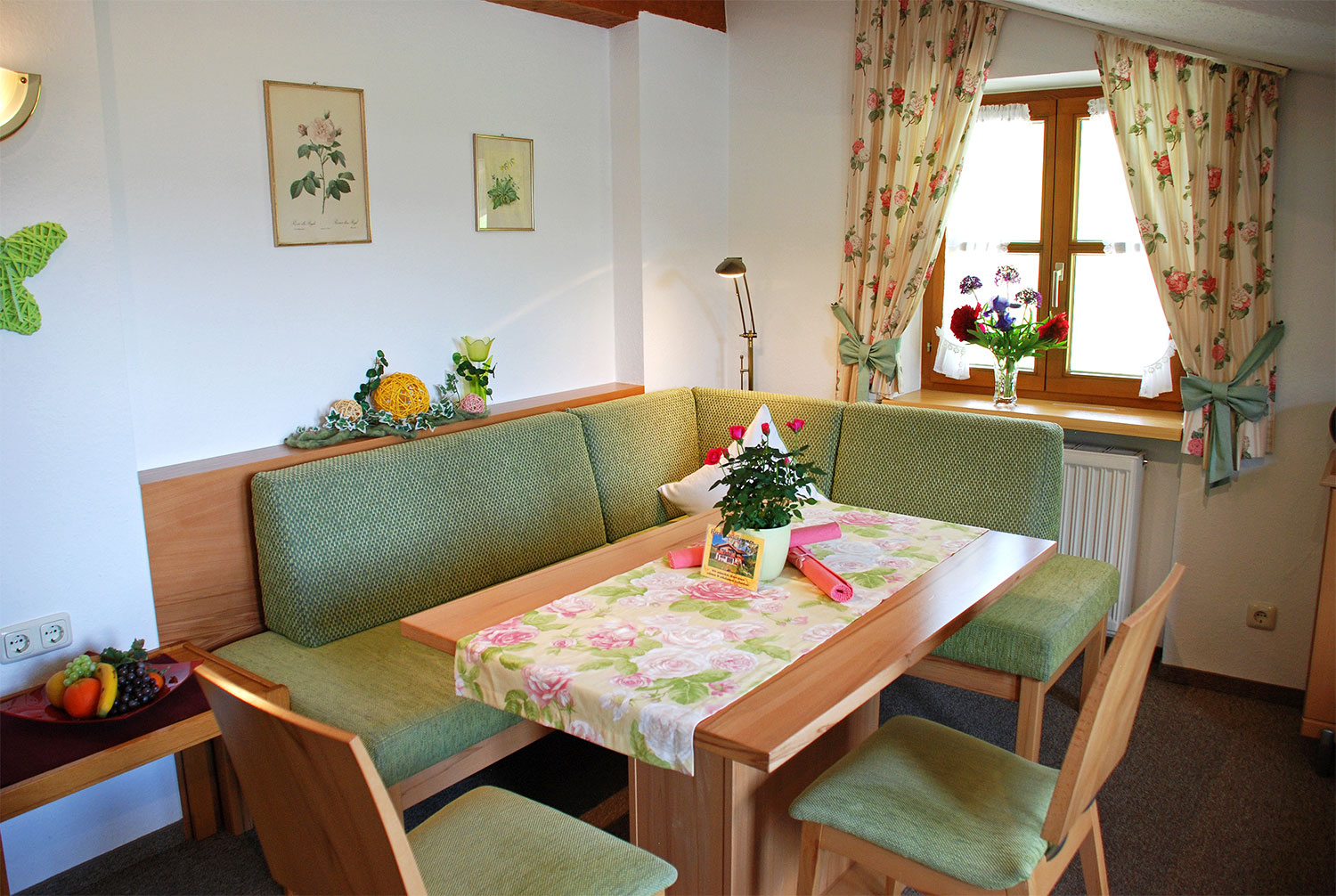 Essecke in der Ferienwohnung Nebelhorn - Haus Narzisse